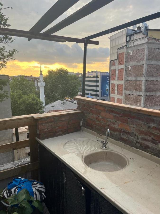 Central Apartment Kadikoy Terrace Bbq Close 2 Block Ferry Bull Metro Nighlife Isztambul Kültér fotó